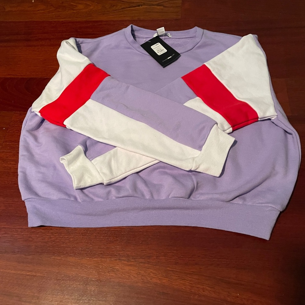 Cropped Fashion Nova Sweatshirt